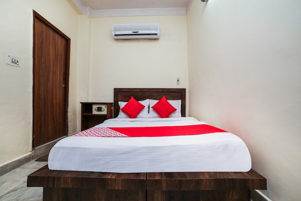 OYO 36833 Bless Inn, Paharganj Delhi, Delhi