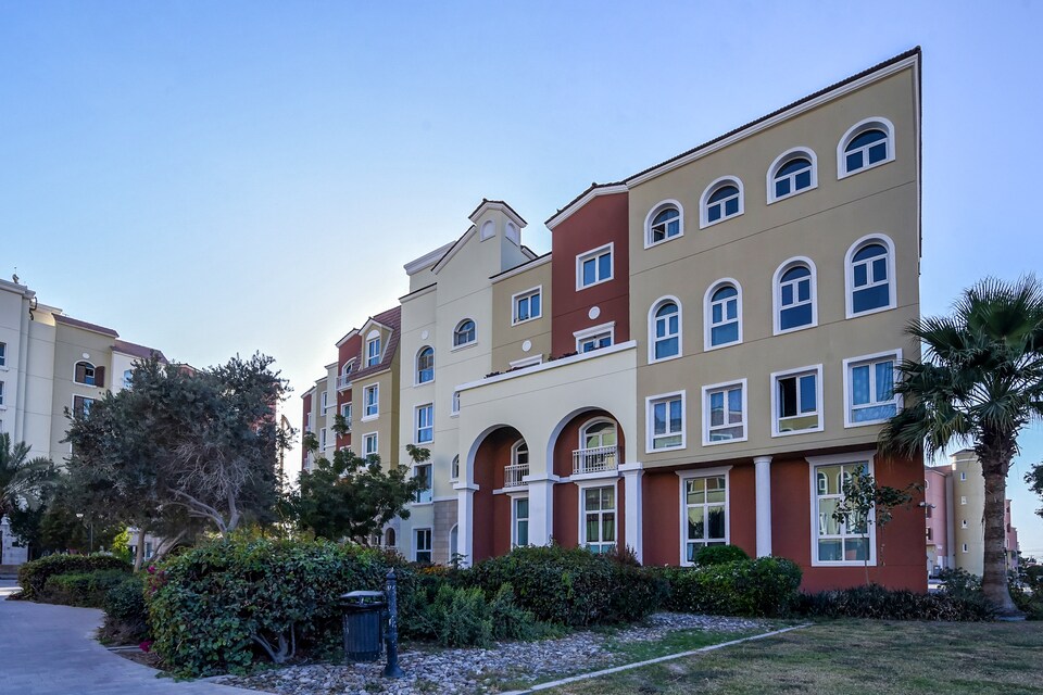 OYO Home 173 Studio Discovery gardens cozy, Discovery Garden Dubai, Dubai