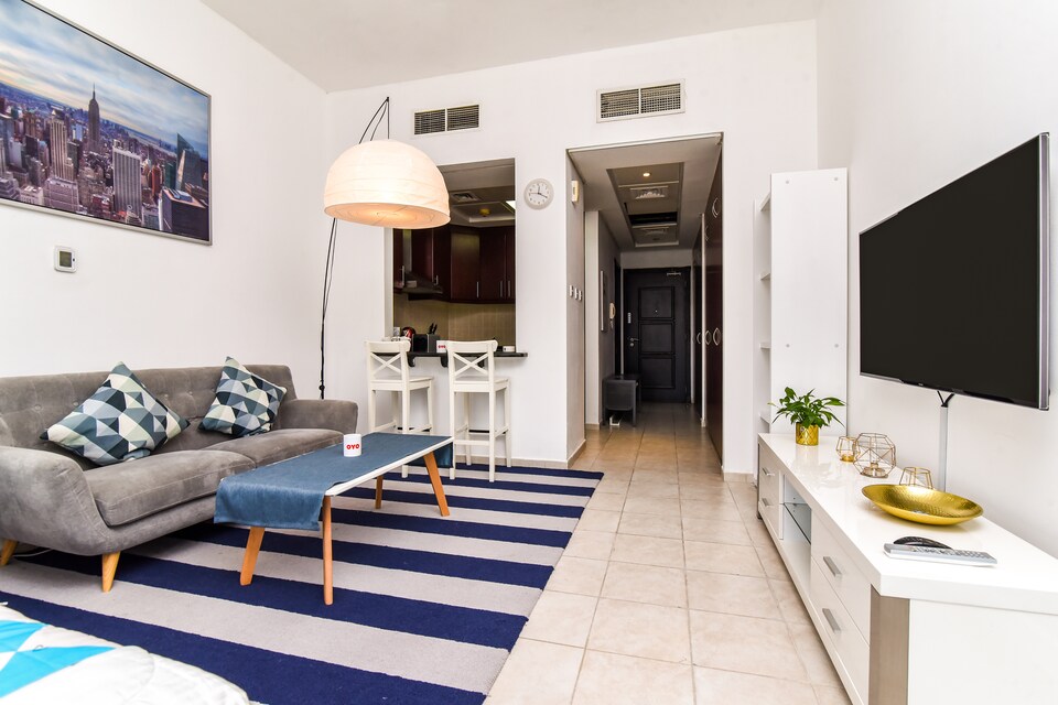 OYO Home 173 Studio Discovery gardens cozy, Discovery Garden Dubai, Dubai