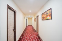 Collection O West Vinod Nagar Metro Station Formerly Royal Inn