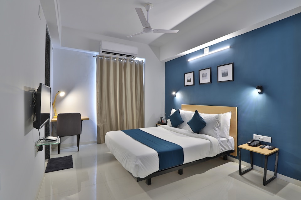OYO SilverKey Antilla 1, Vastrapur Ahmedabad, Ahmedabad
