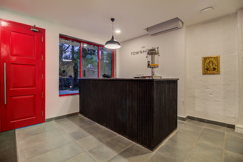 OYO Townhouse 326 Hotel Ritz Heritage Khandala Rd, Lonavala, Lonavala