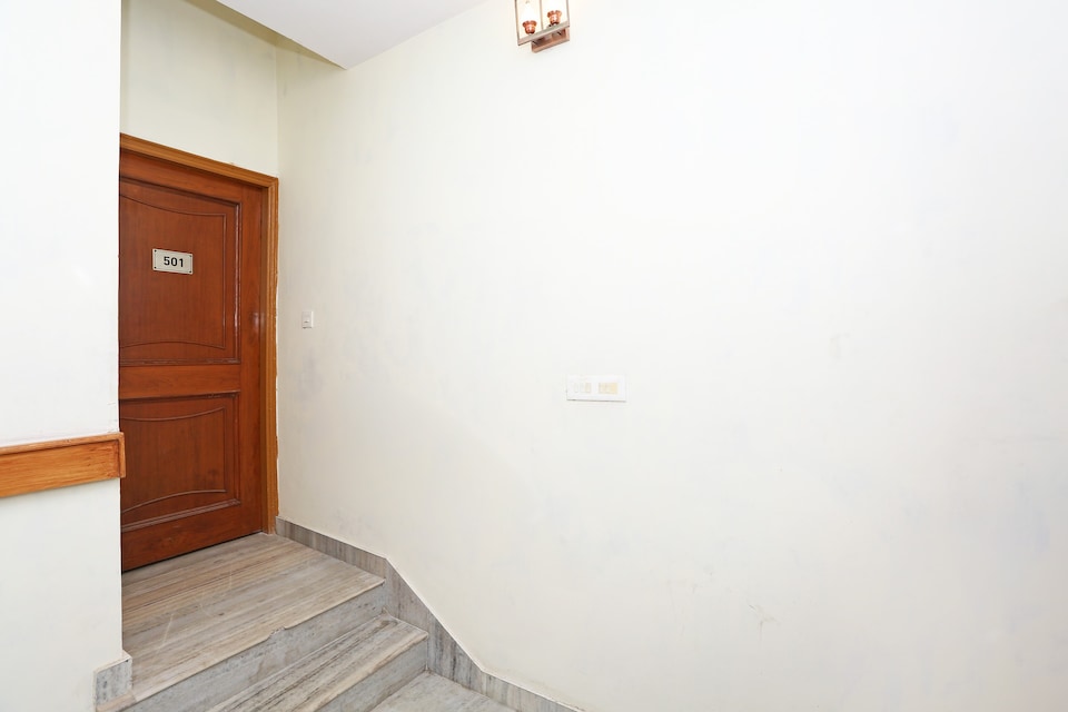 Collection O Bartwal Guest House, Chakrata Road Dehradun, Dehradun