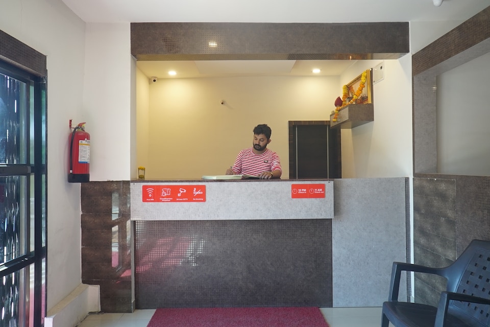 OYO Flagship 36860 Hotel Dwarka Regency, Pimpri Pune, Pune