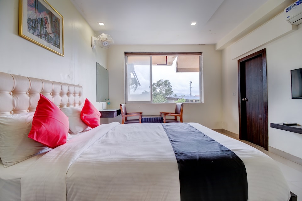 Capital O 36875 Hotel Saheb, Mumbai Thane-Mulund-Bhandup, Mumbai