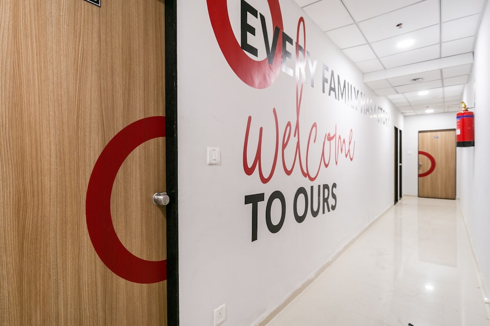 Collection O 36891 Hotel Wow Near Tvs Work, Textile Market Surat, Surat