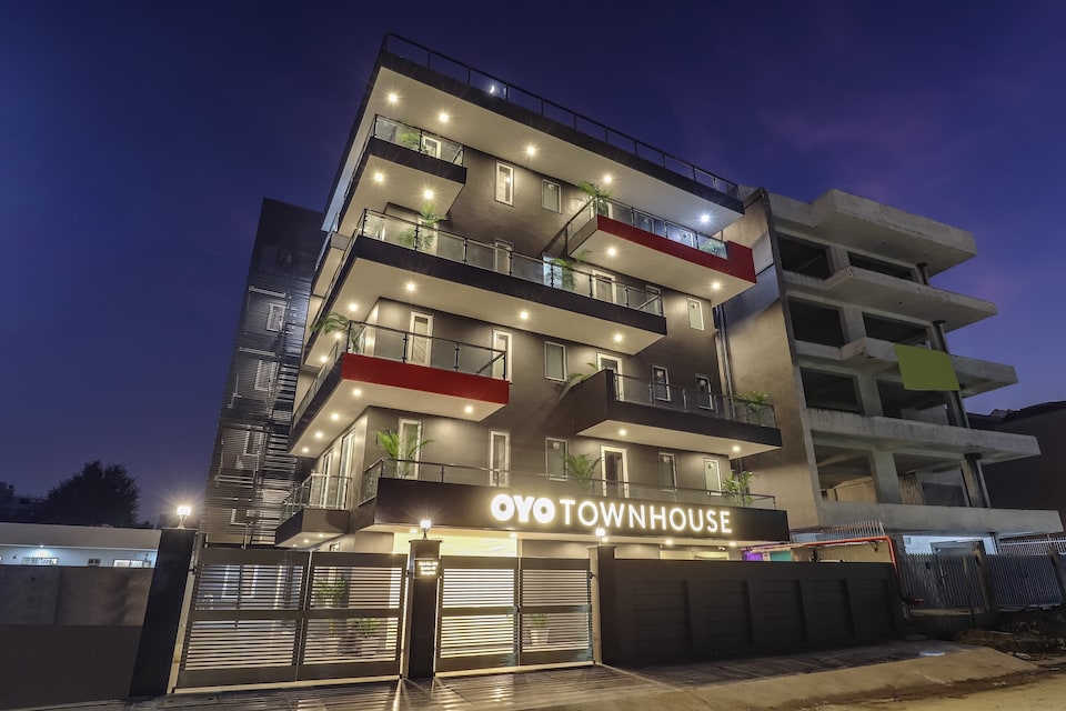 OYO Townhouse 289 Sector 47 Near Bharat Petroleum Gurgaon Near Omaxe Celebration Mall, Huda 2, Gurgaon