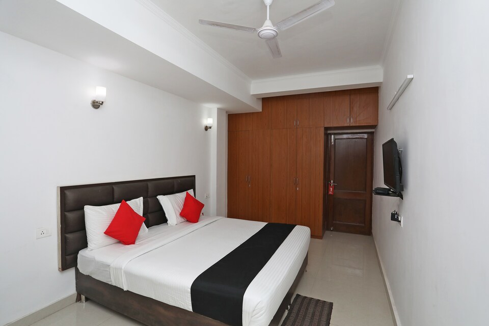 Capital O 36987 Cosy Tree, Cyber City, Gurgaon
