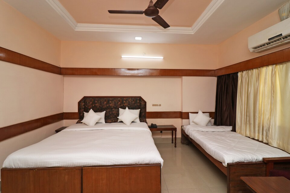 SPOT ON 37002 Hotel Natraj, Bilaspur, Bilaspur