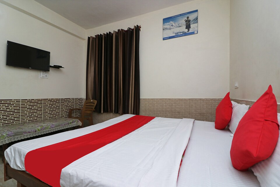 SPOT ON 37009 New Himalayan, Hamirpur city, Hamirpur