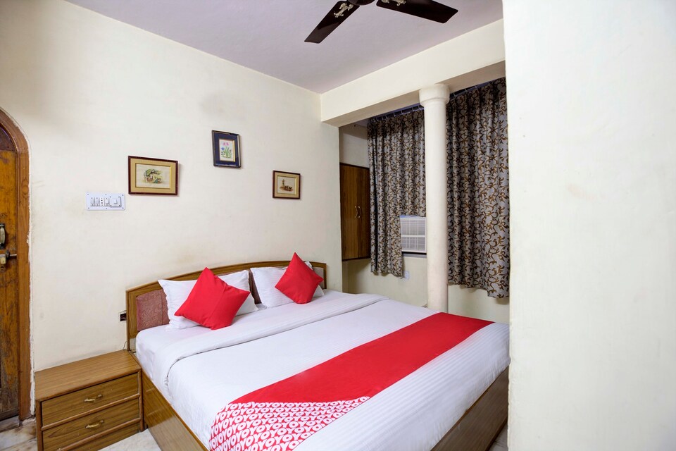 OYO 37015 Amber House, Gulab Bagh, Udaipur