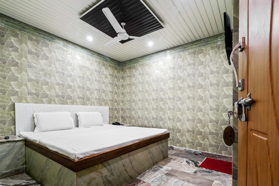 OYO 37017 Ss Lodge, Katra, Katra