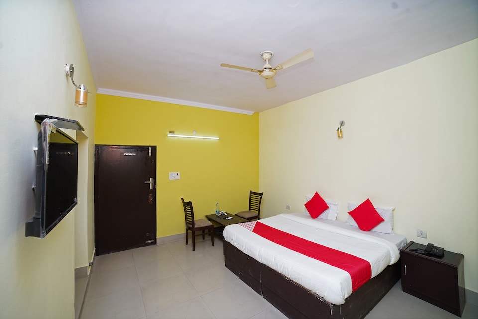 OYO 37021 Hotel Sitar International, Tikonia Haldwani, Haldwani