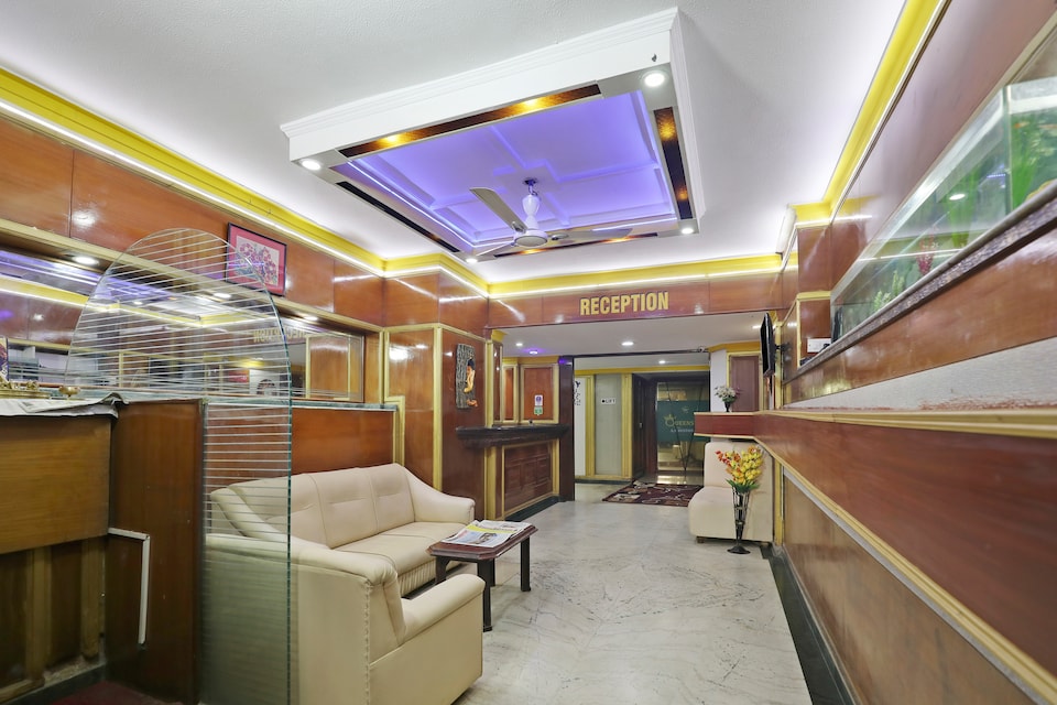 OYO 27280 Hotel Maya International, MG Road Bangalore, Bangalore