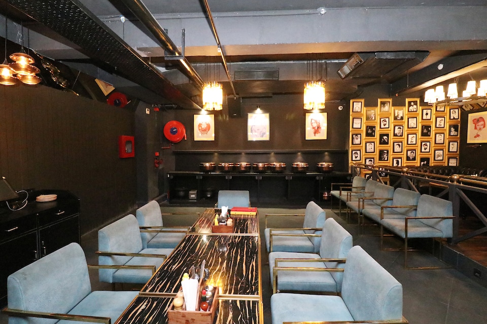 Capital O 37043  Big Daddy-A Boutique Hotel, Corporate Complex, Agra