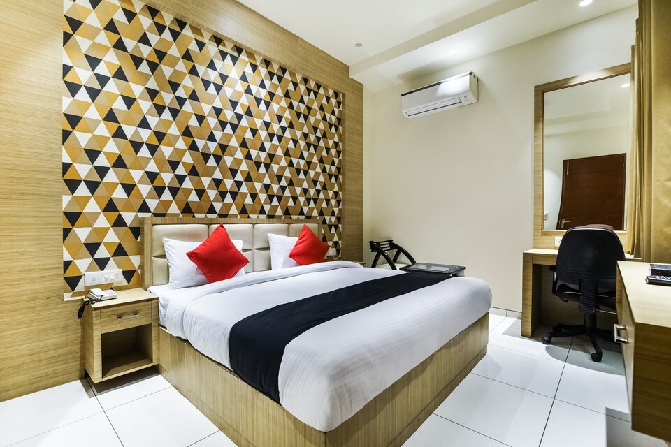 Capital O 37057 The Jass Grand, Civil Lines Bareilly, Bareilly