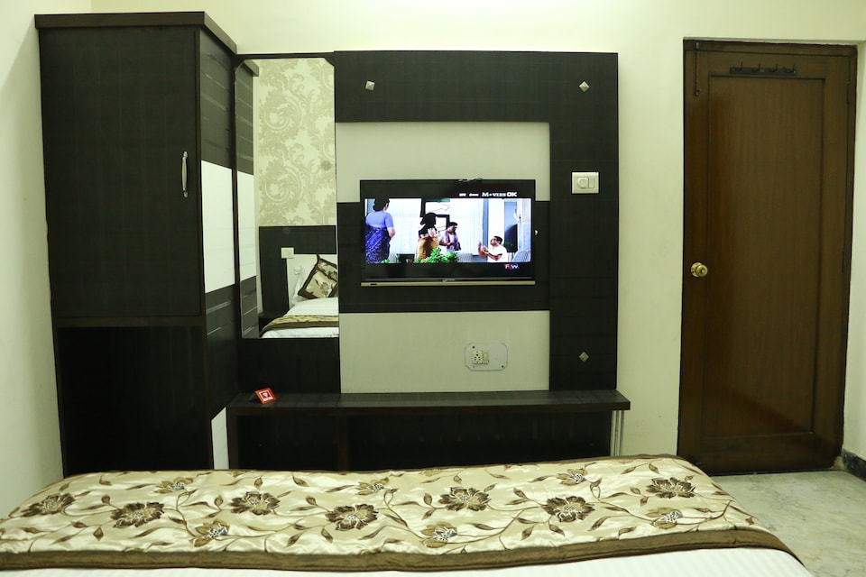 OYO 6851 Hotel Atithi, Ludhiana Railway Station, Ludhiana