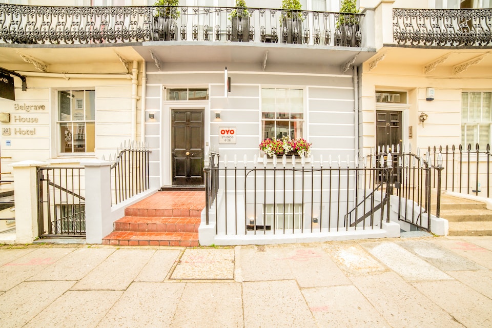 OYO Studios @ 28, Westminister London, London