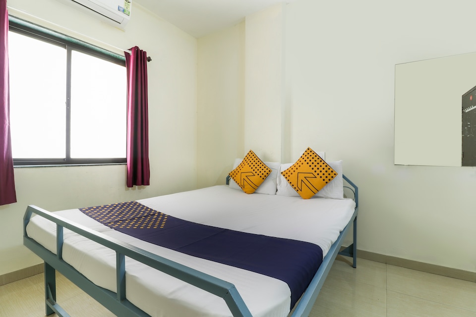 SPOT ON Sai Sidhi Lodge, Hadapsar Pune, Pune