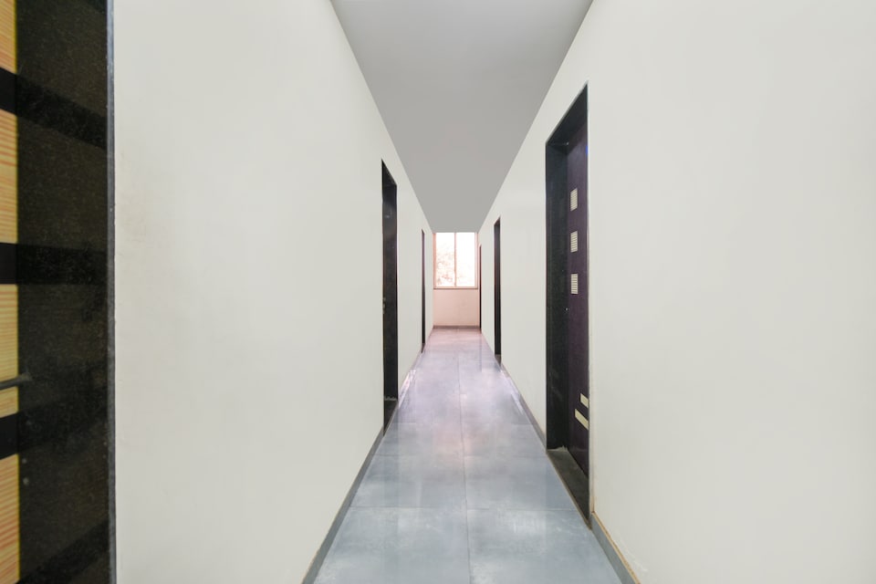 SPOT ON Sai Sidhi Lodge, Hadapsar Pune, Pune