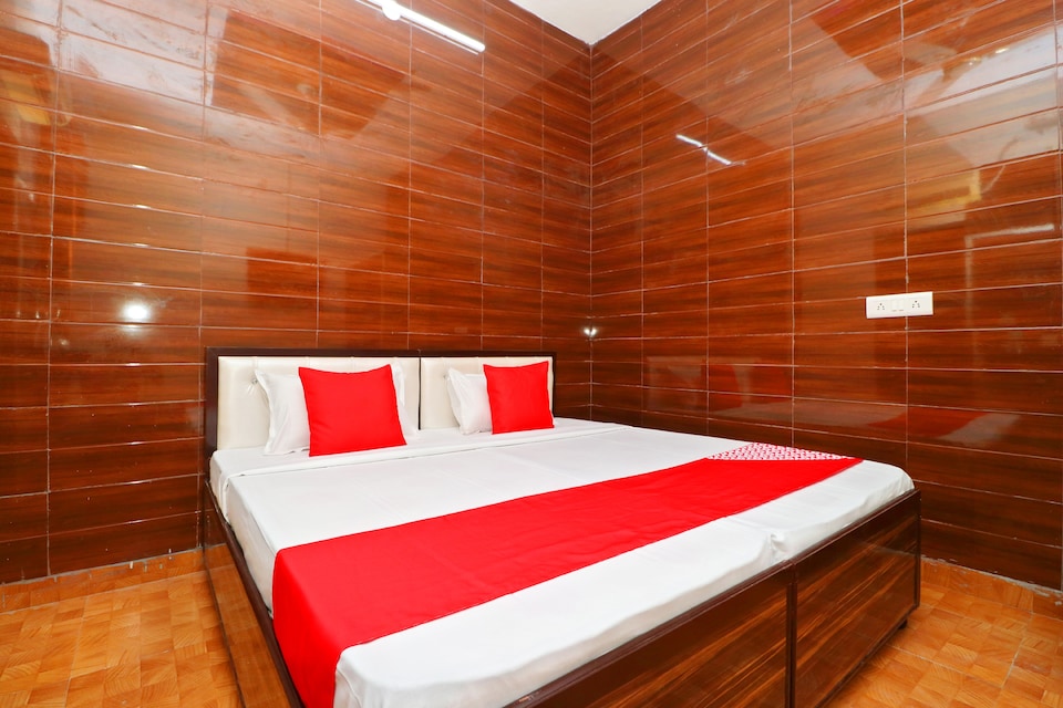 OYO 37097 Raj Apartments, Jalandhar, Jalandhar