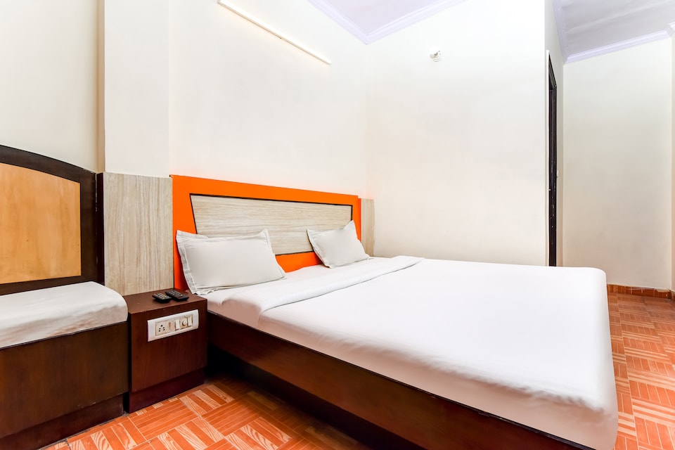 SPOT ON 37117 Hotel City Heart, Paharganj Delhi, Delhi
