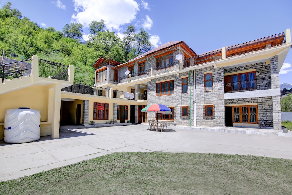 OYO Home 37121 Rampur Luxury Villa, NH 21 Manali, Manali