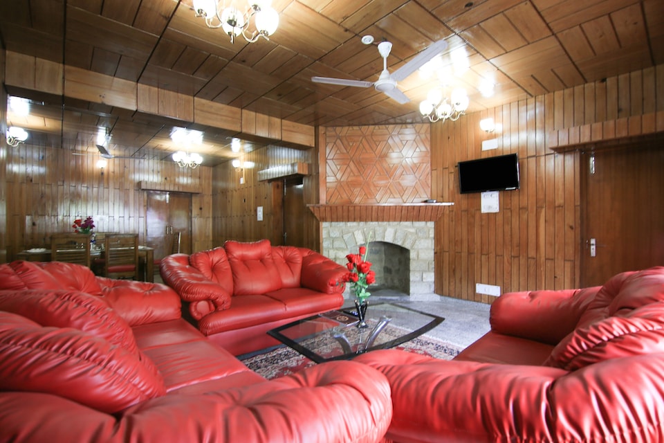 OYO Home 37121 Rampur Luxury Villa, NH 21 Manali, Manali