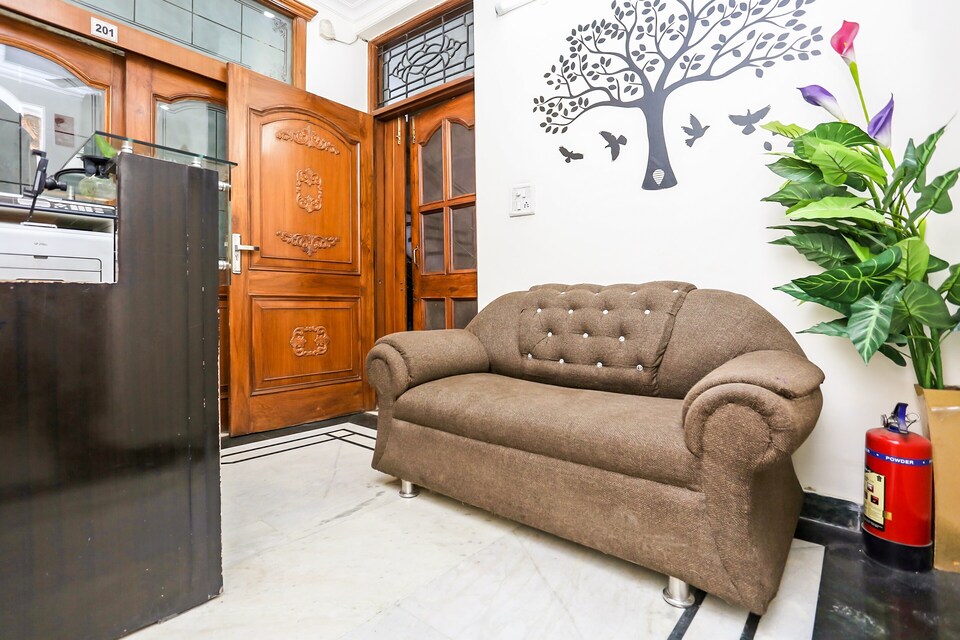 OYO Asr Guest House Near Pacific Mall Tagore Garden, Rajouri Garden Delhi, Delhi