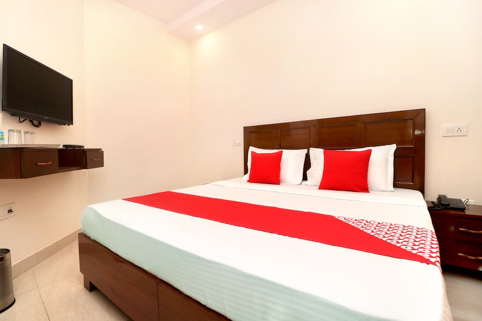 Prop Live in New code - CHA688, Sector 45 Chandigarh, Chandigarh
