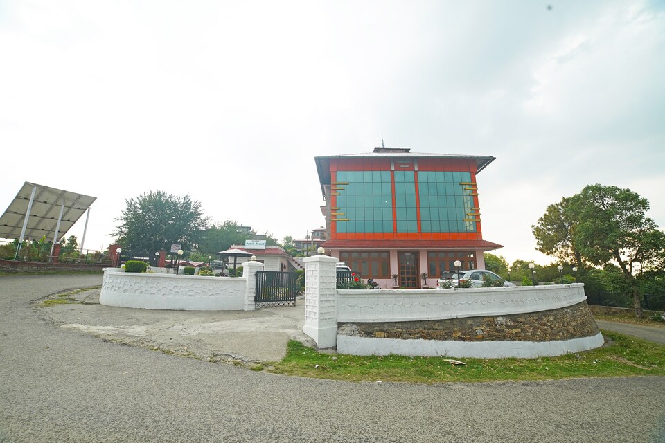 OYO 37141 Pathik Resort, Mukteshwar, Mukteshwar