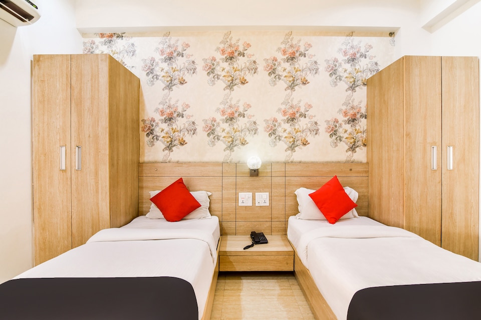 Capital O 37150 Hotel D Blossom, Bhiwadi, Bhiwadi