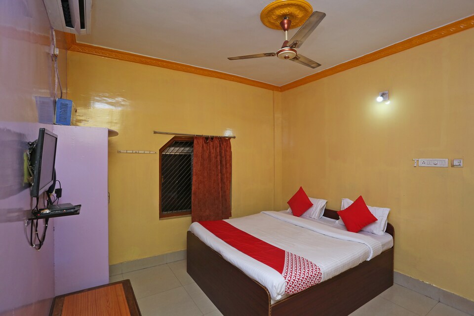 OYO 37151 Dwarikamayee Lodge, Railway Station Bhubneshwar, Bhubaneswar