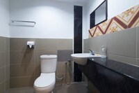 OYO 1045 Azimuth Hotel