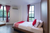 OYO 1045 Azimuth Hotel