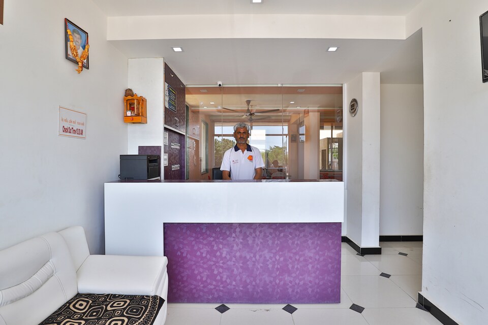 OYO 37174 Hotel Shree Murlidhar, Dwarka, Dwarka