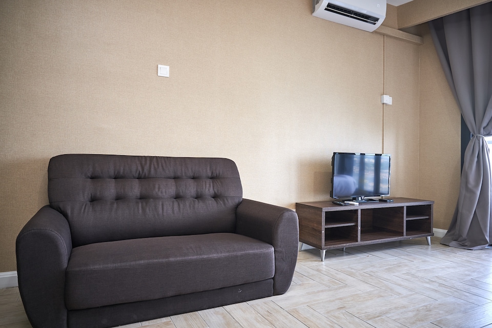 OYO Home 1049 Modern 1BR Empire City Marriot, Damansara Perdana, Petaling Jaya