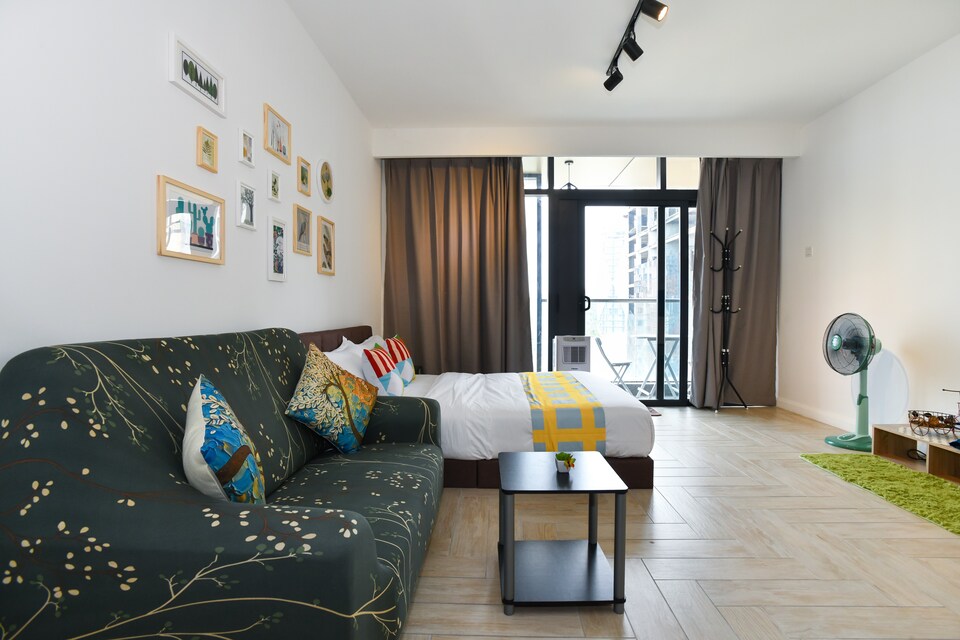 OYO Home 1050 Exclusive 1BR Empire City Marriot, Damansara Perdana, Petaling Jaya