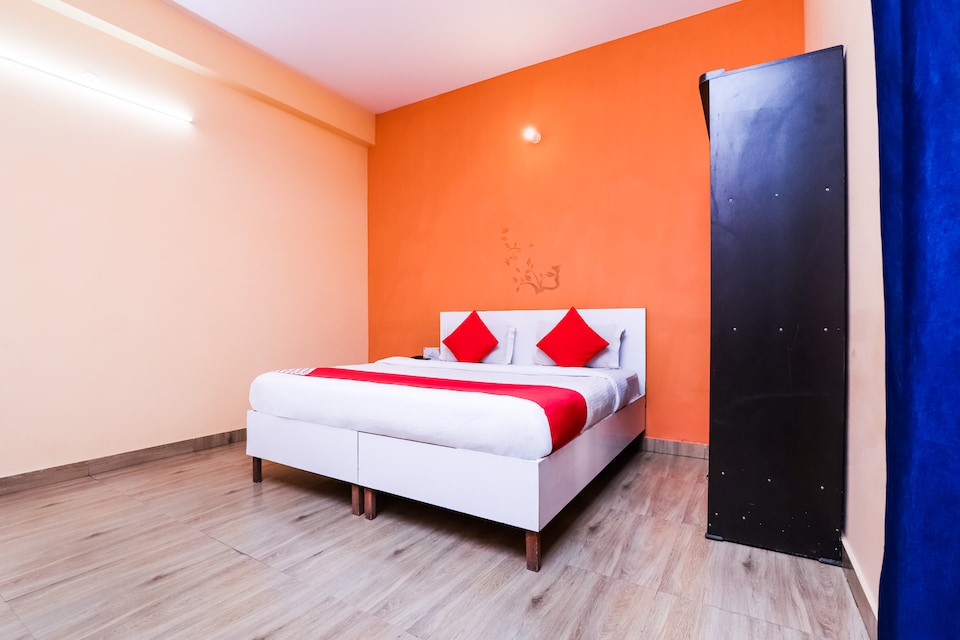 Live as NOD1266, Greater Noida, Noida