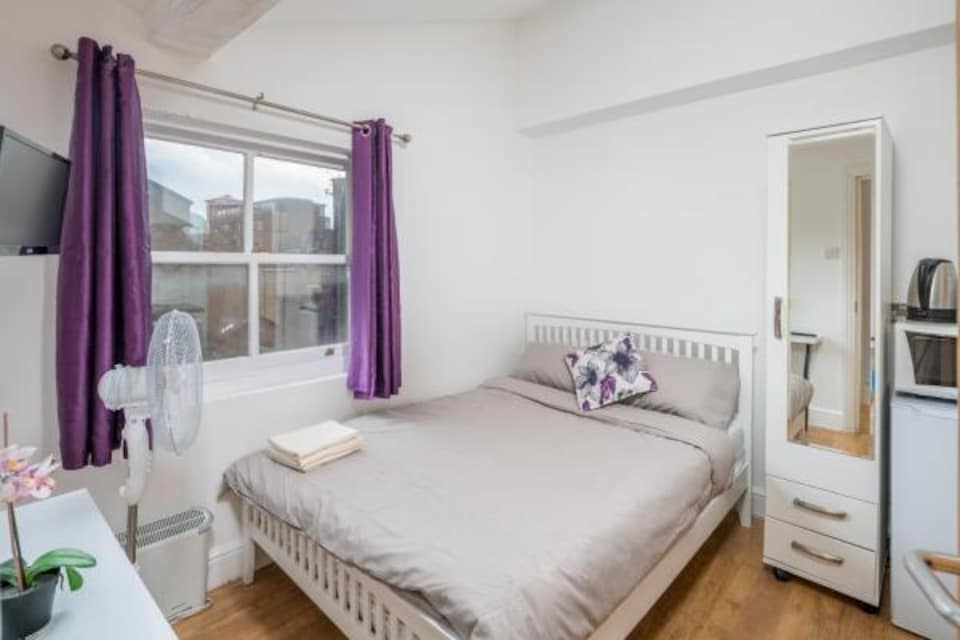 OYO Home Camden Town Studios, Camden London, London