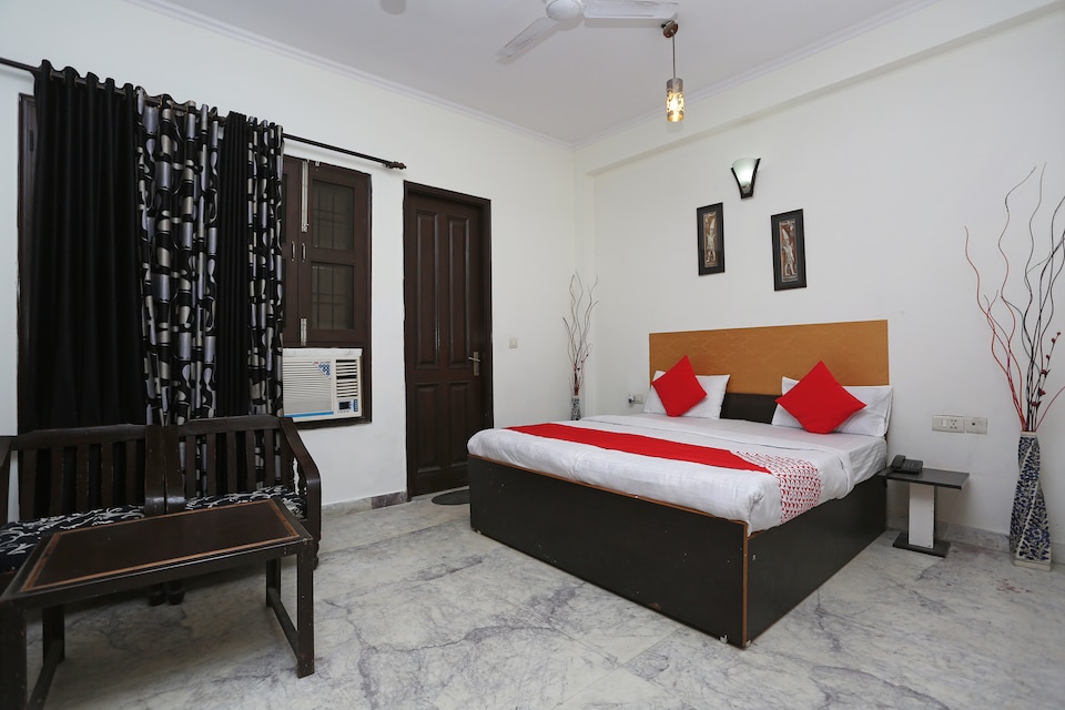 OYO 37202 Arcade Inn, Indirapuram Ghaziabad, Ghaziabad