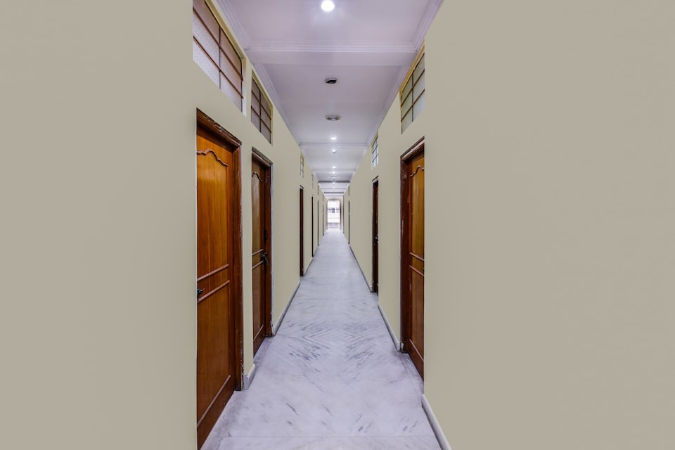 SPOT ON Classic Lodge, Nampally-II, Hyderabad