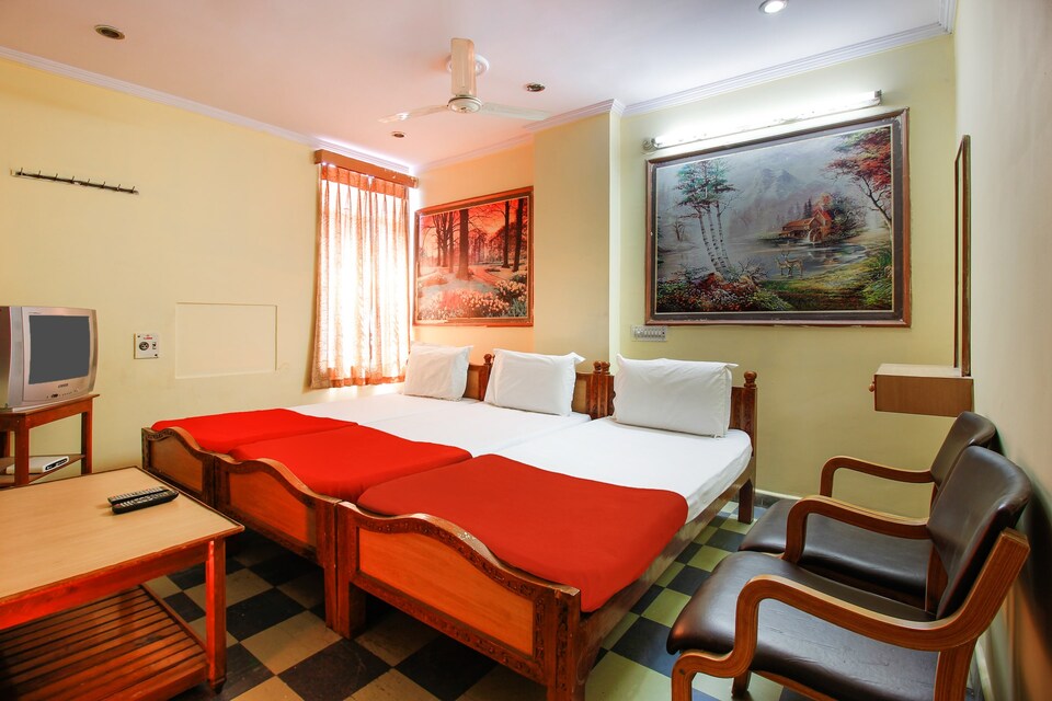 SPOT ON Classic Lodge, Nampally-II, Hyderabad