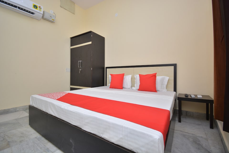 OYO 37226 Jass Stays, Civil Lines Ludhiana, Ludhiana