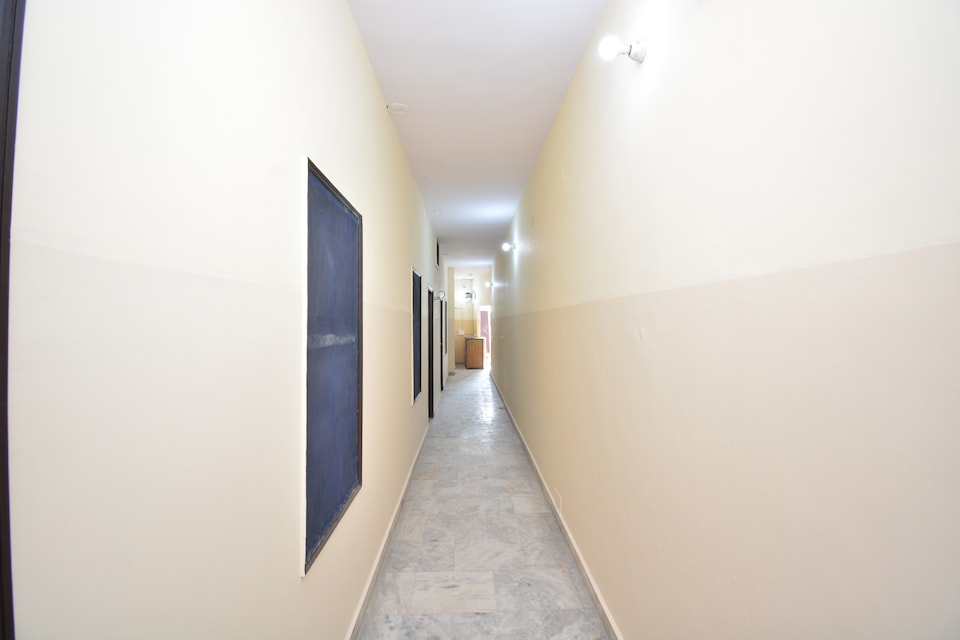 OYO 37226 Jass Stays, Civil Lines Ludhiana, Ludhiana