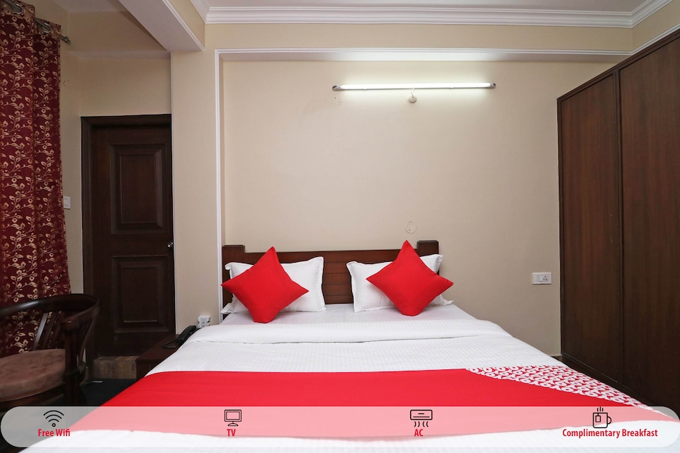 OYO 37261 Shirdi Sai Residency, New Shimla, Shimla