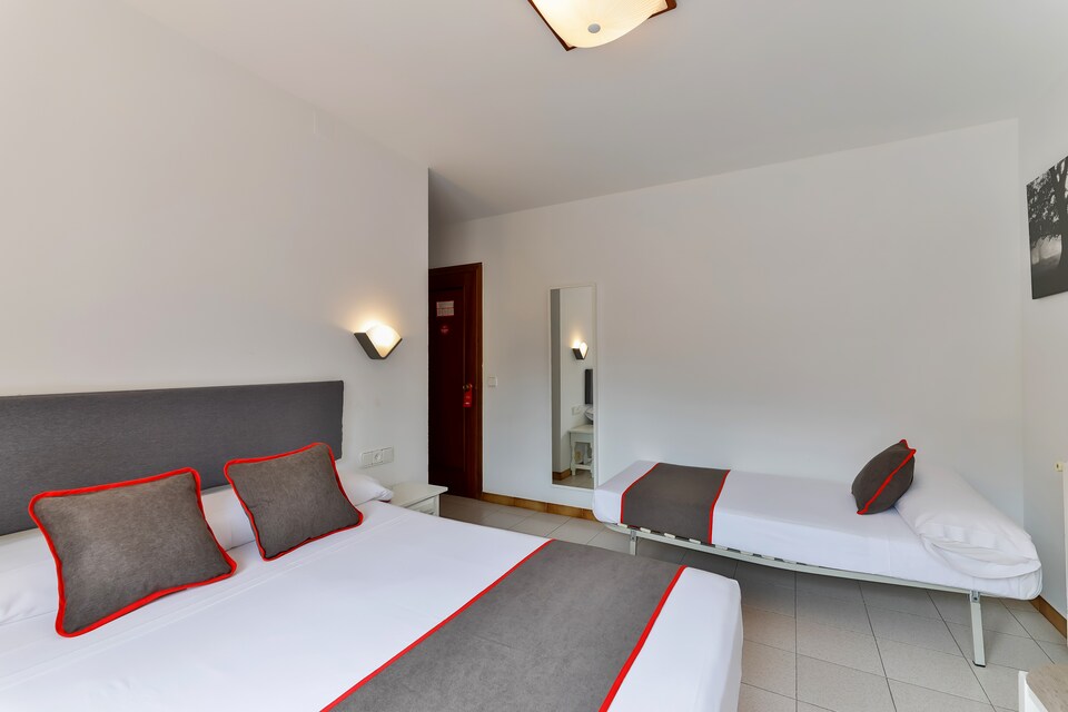 OYO Hotel Del Esera, Ribagorza, Graus