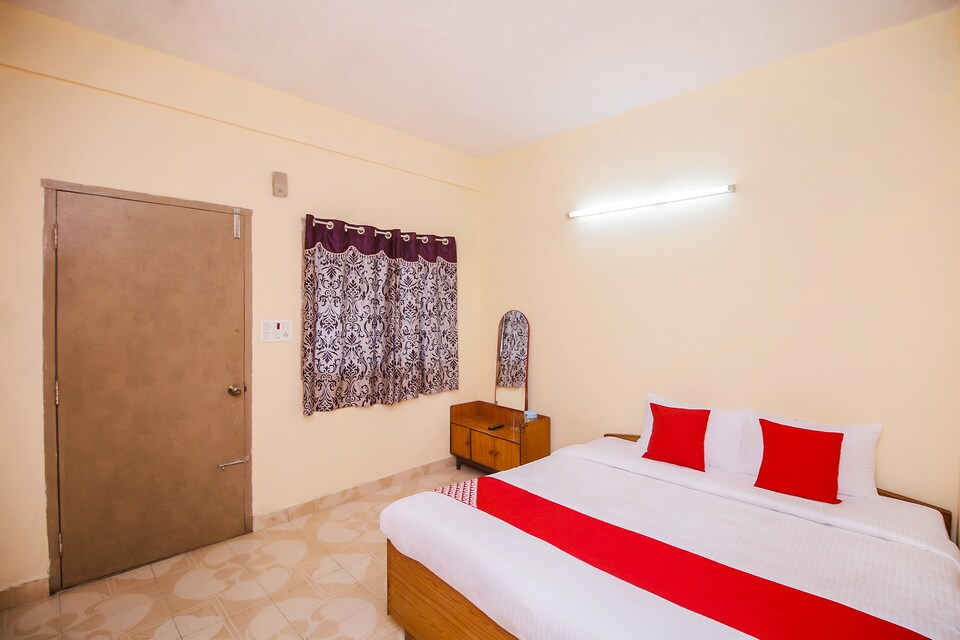 OYO 37276 Byna Palace, Kotagiri City, Kotagiri