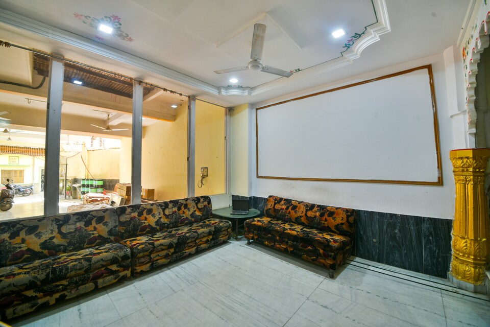 OYO 37281 Hotel Rajdeep, Gulab Bagh, Udaipur