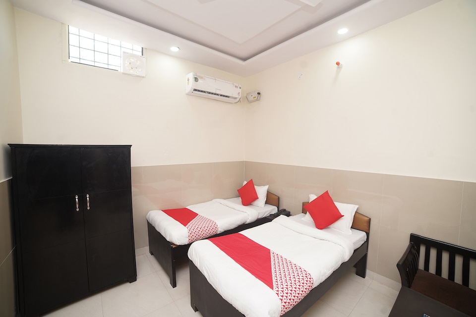 OYO 37288 Ganga Hotel And Restaurants, Tikonia Haldwani, Haldwani